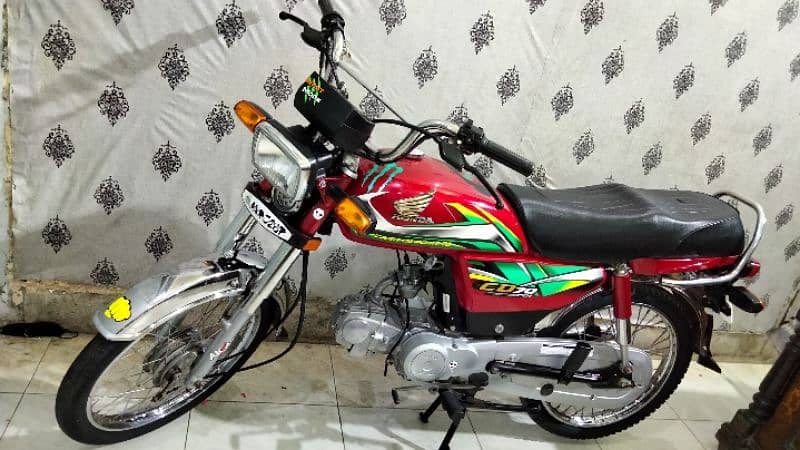 HONDA CD 70 2022 K October ki hai urgent sale 18