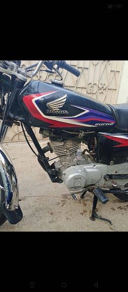 Honda cg 125 2017 sukkur number good condition 8