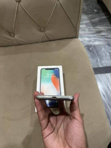 Iphone X 256 Pta Approved Waterpack. 4