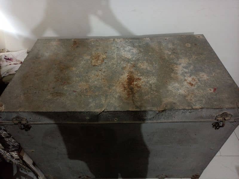 Metal Box/Trunk/Sandook 1