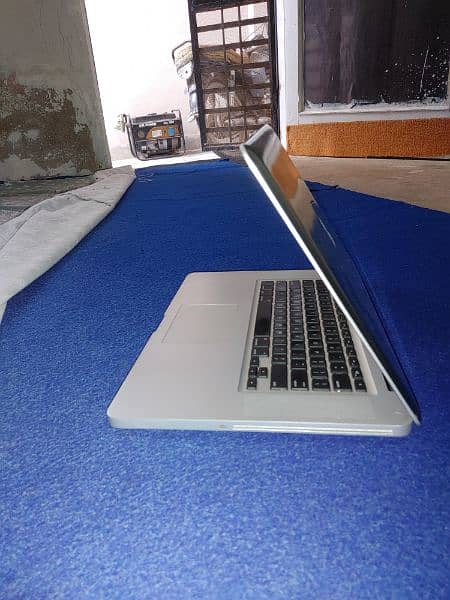 apple macbook pro 2012 core i7 3rd generation 3