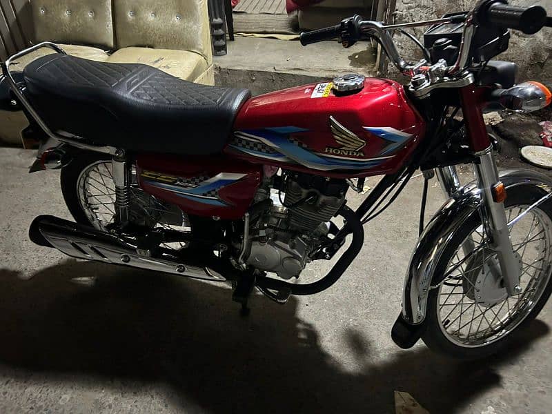 Honda 125 2024 4