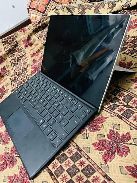 Core i5-7th generation Surface pro 5 7