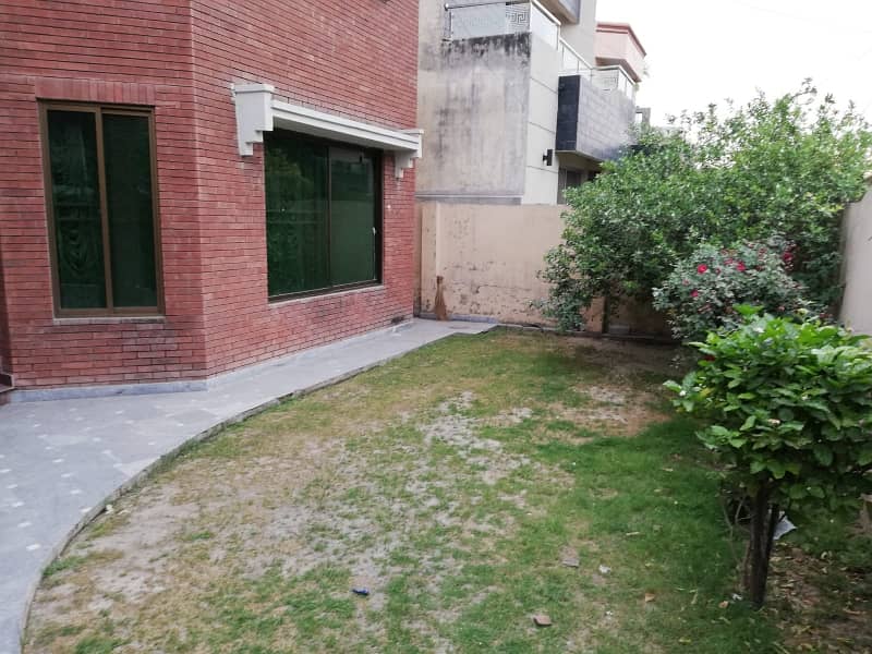 1 kanal fully furnished lower portion for rent in Pia housing society 0