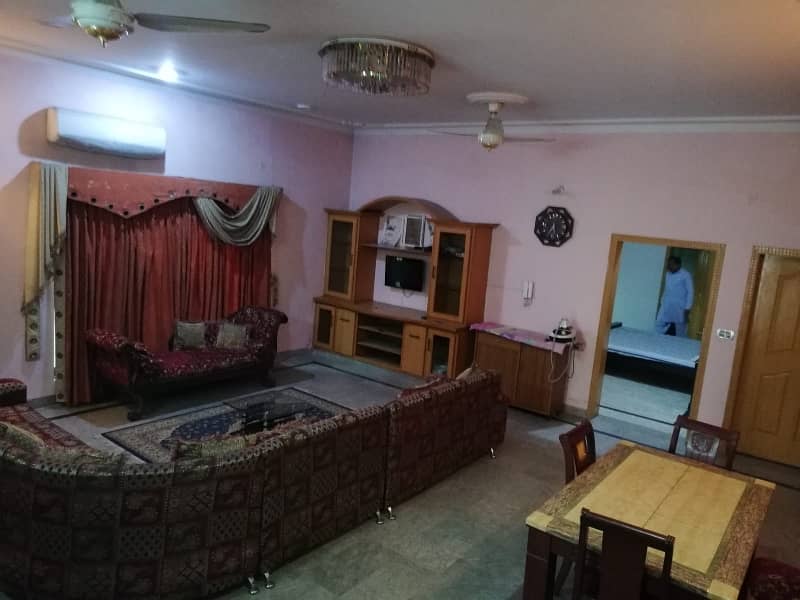 1 kanal fully furnished lower portion for rent in Pia housing society 2