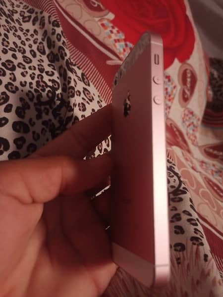 iPhone 5se 128gb non pta 2