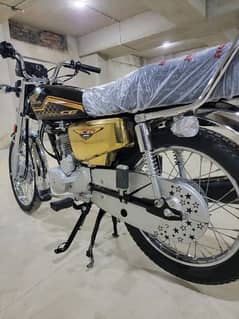 Honda CG125SE Gold edition serial 18 unregistred up for sale