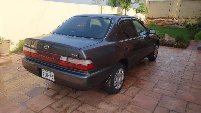 Toyota Corolla XE 1998 5