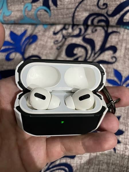 Airpods Pro 1st generation Original with box 4