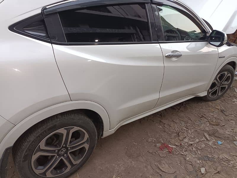 Honda Vezel  Hybrid 2015/16 6