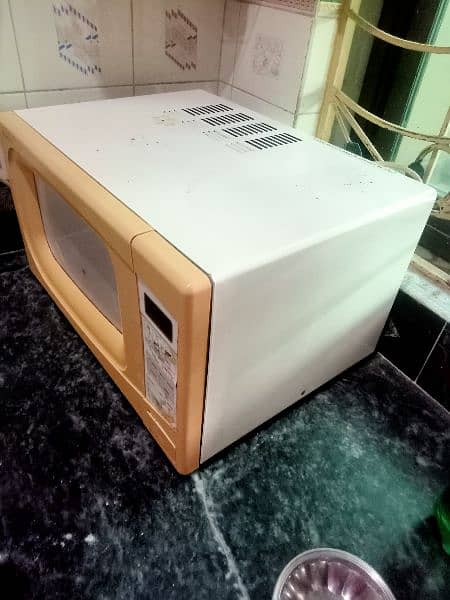 esquire microwave oven and grill 1