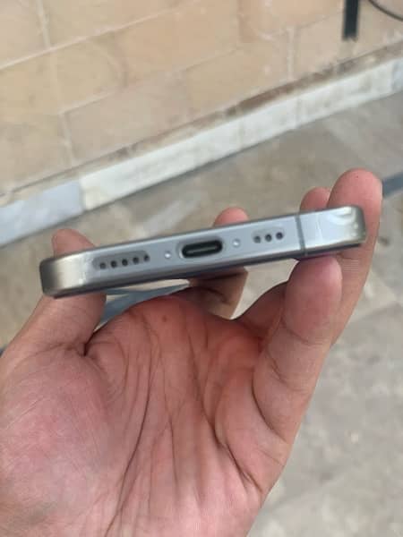 Iphone 15 Pro 128GB Non PTA Factory unlock 2