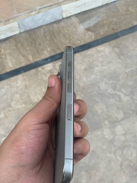 Iphone 15 Pro 128GB Non PTA Factory unlock 5