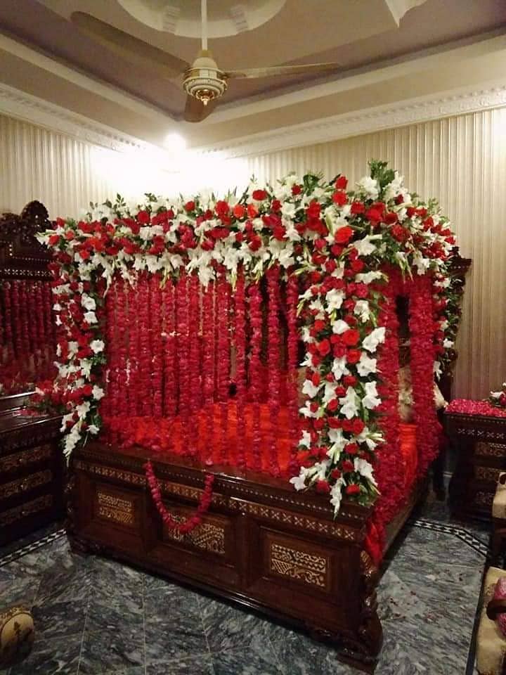 Wedding flowers & Artificial Decoration / Mayo /Mehndi /Barat /Valima 18