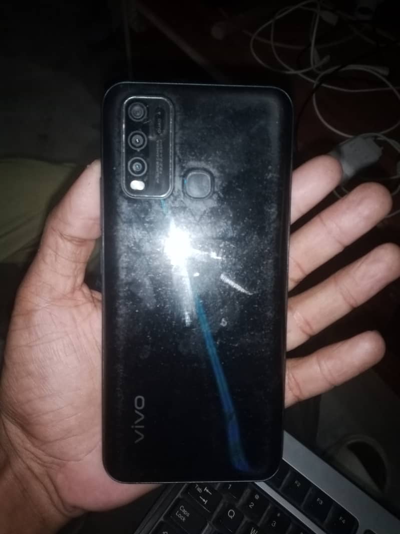 Vivo y30 4+128 4