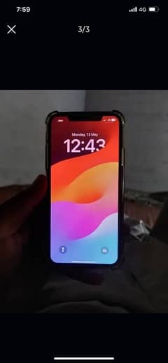 iPhone 11 pro max glitch