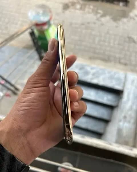 iphone 11 pro max 5