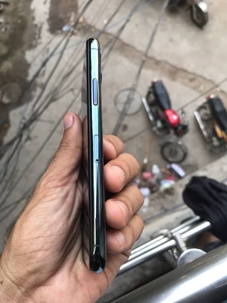 i phone 11 pro 64gb 10 by 10 non pta fu exchange possible 7