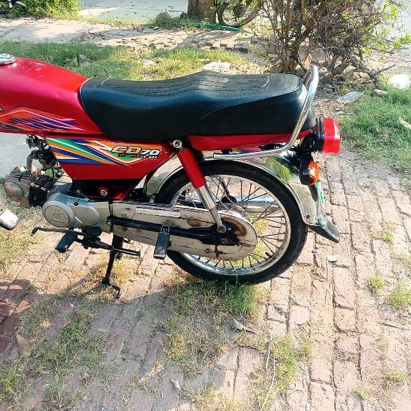 Honda CD 70 4