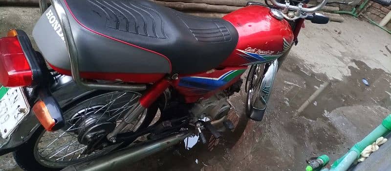 Honda CD 70 bike 2013 model in good condition for sale 2