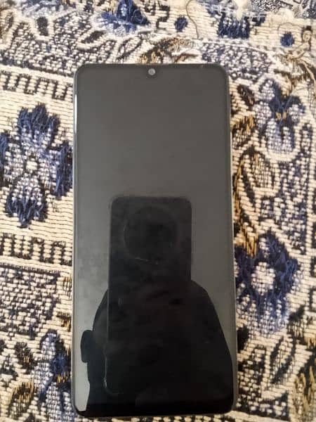 Samsung A32 with box and charger 0