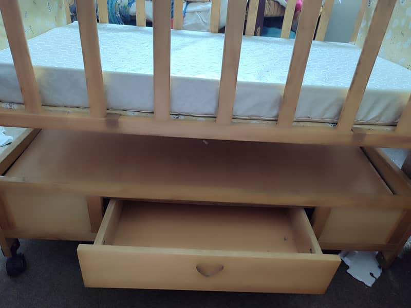 Baby cot 1