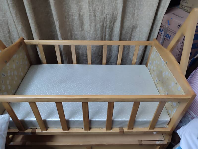 Baby cot 4