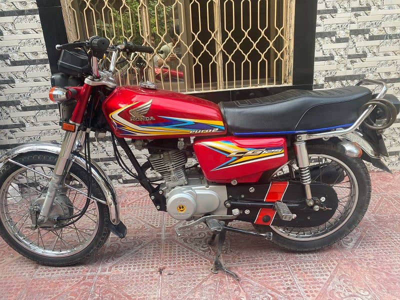 Honda CG 125cc 2019 model one hand use 1