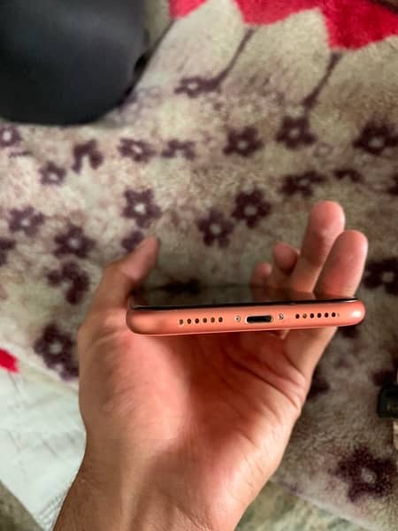 iphone xr 64gb 7