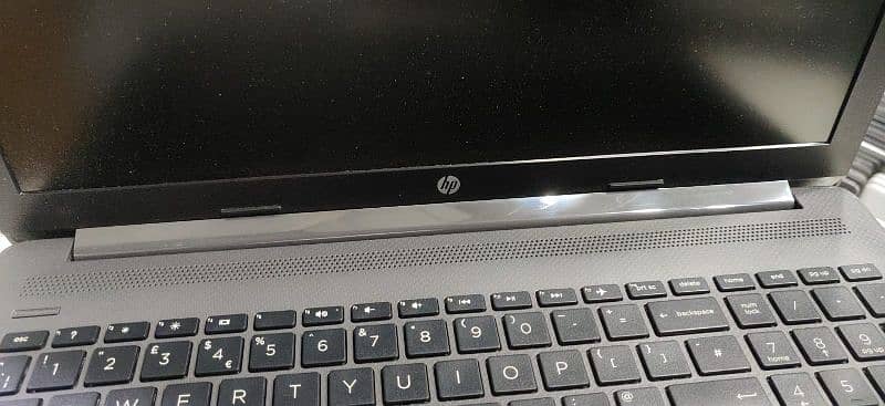 hp 255g7 razen 5 8 gb ram ha 256ssd graphic ha 0