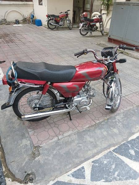 Honda CD 70 new features and services in the best 3