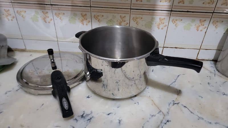 Pressure Cooker 1