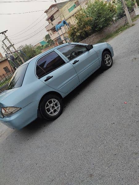 Mitsubishi Lancer 1.3 2004 outclass condition. 6