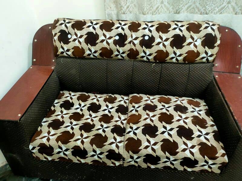 Laragest sofa Set 1