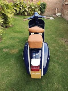 vespa for sale - almost brand new