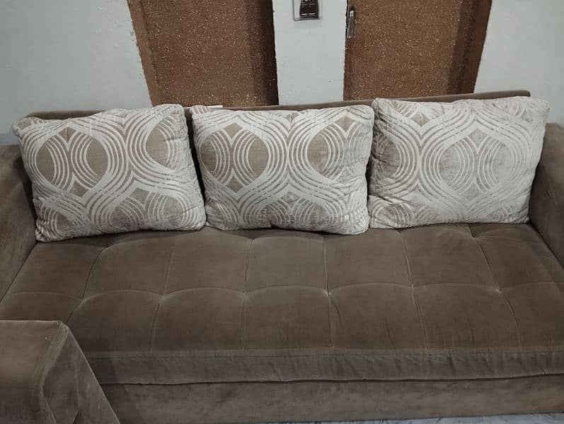 7 seater luxury velvet sofa 0