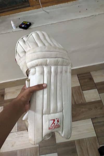 hard ball kit/ cricket kit / complete kit / bat / pads / helmet 3