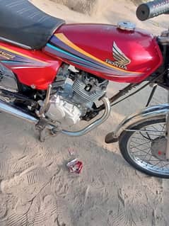 Honda bike 125cc WhatsApp//0327//76//50//167//