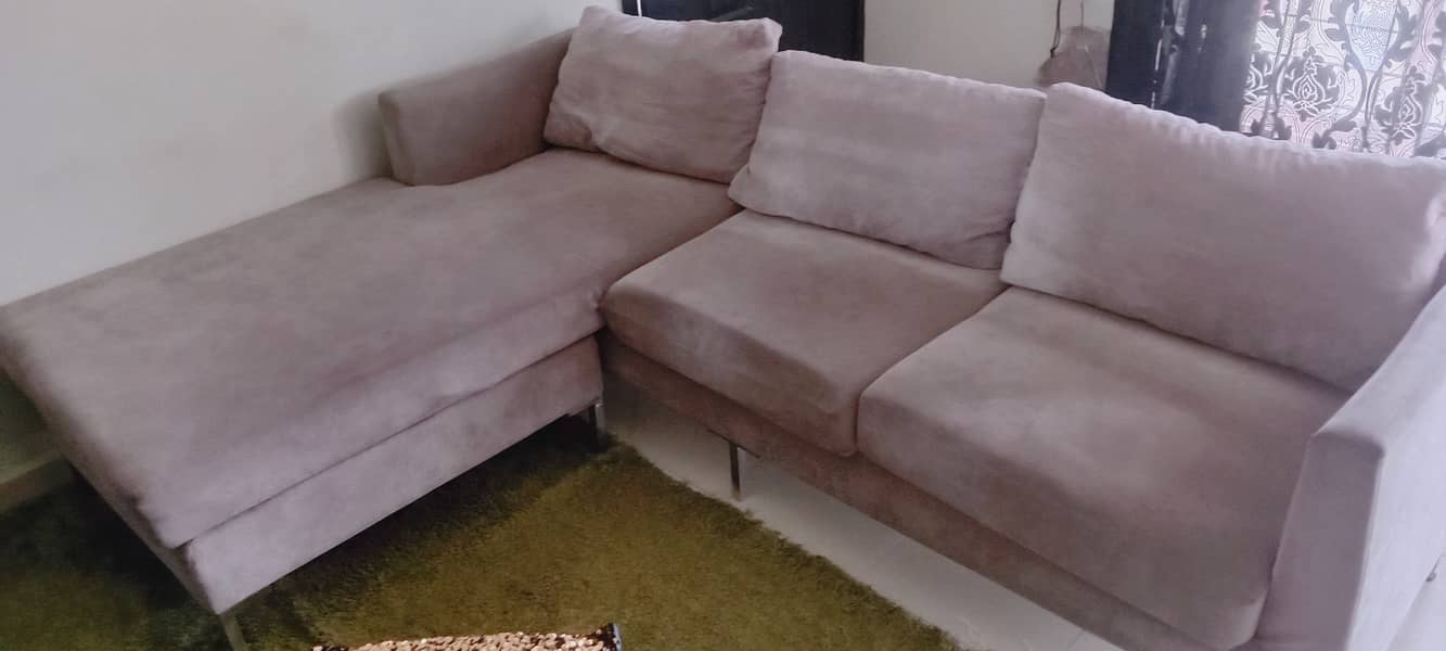 4 seaters L shaped sofa 1