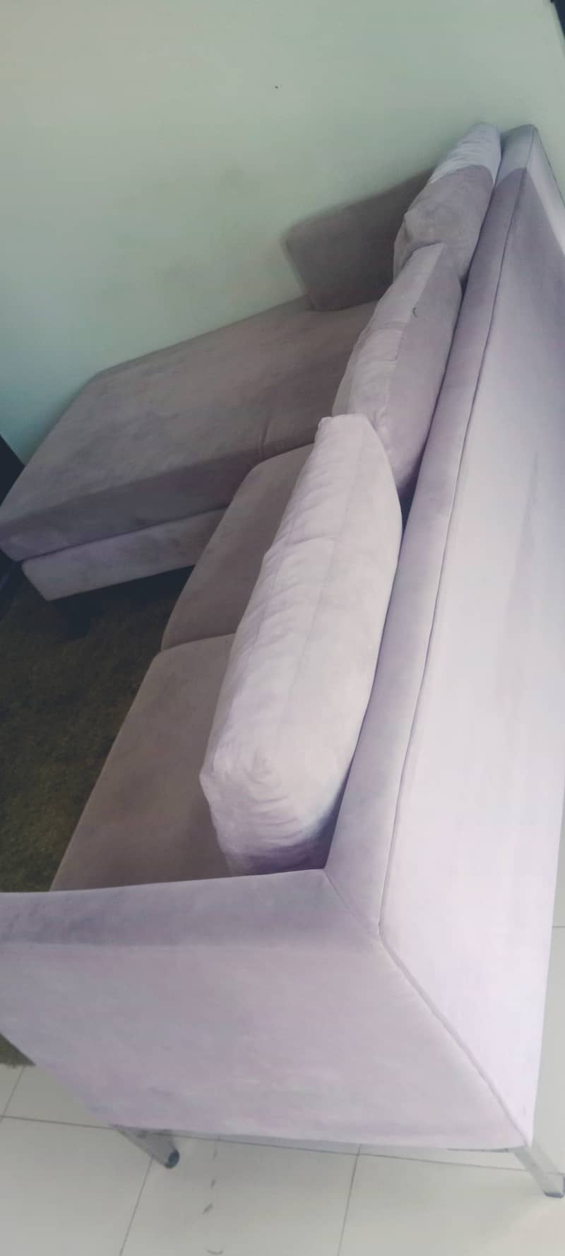 4 seaters L shaped sofa 2