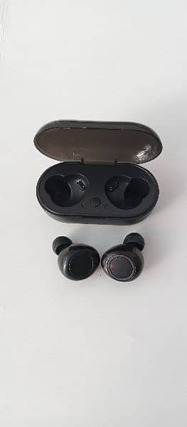 NEW Y50 EARBUDS 1