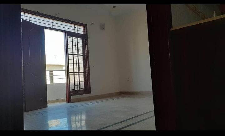 Portion 240 Sq yards 3 Bed DD 2nd Floor in Block 4 Gulistan e Jauhar 2