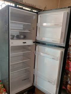 Dawnlance  Medium size REFRIGERATOR