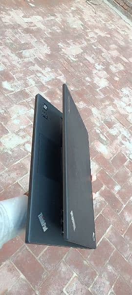 Lenovo x 240 9