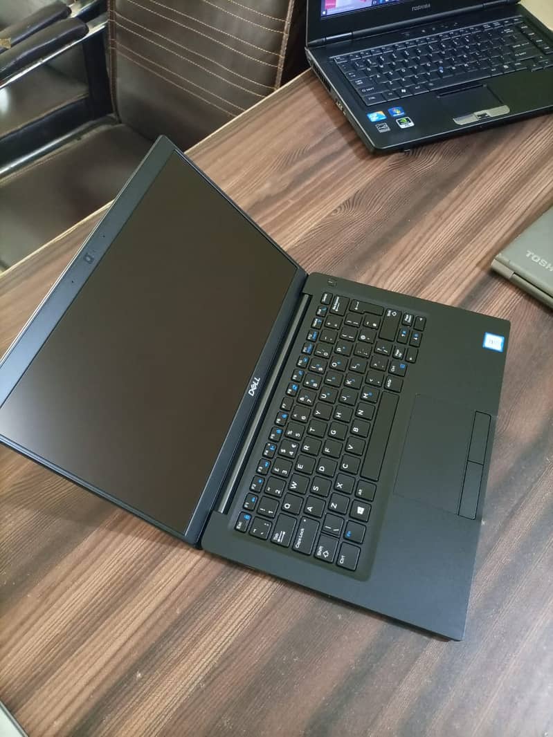 Dell Latitude 7390 10 Core i7 8thGen 8GBRAM256GBSSD/All type of laptop 3