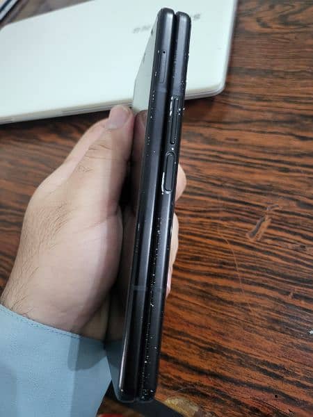 Samsung galaxy z fold 3 6