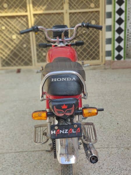 Honda CD 70 3