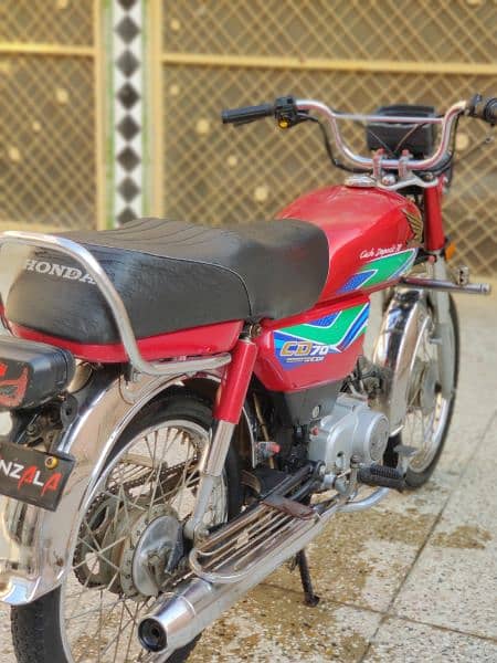 Honda CD 70 4