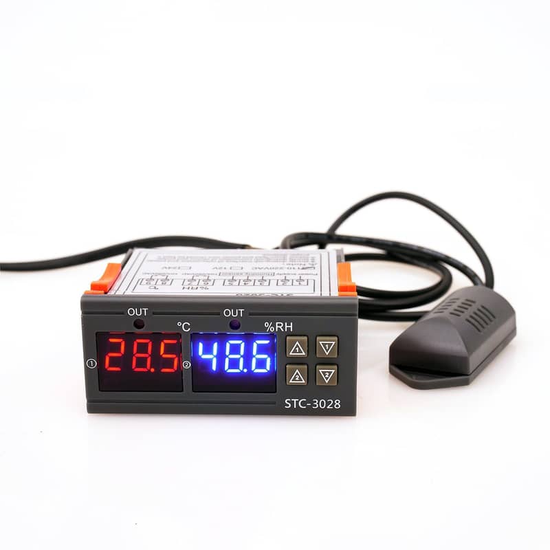 220v STC 3028 Temperature Humidity Controller In Pakistan 1