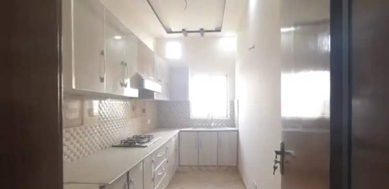 10 Marla Upper Portion Available For Rent 1